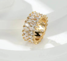 Load image into Gallery viewer, Diamond Luxe Eternity Band